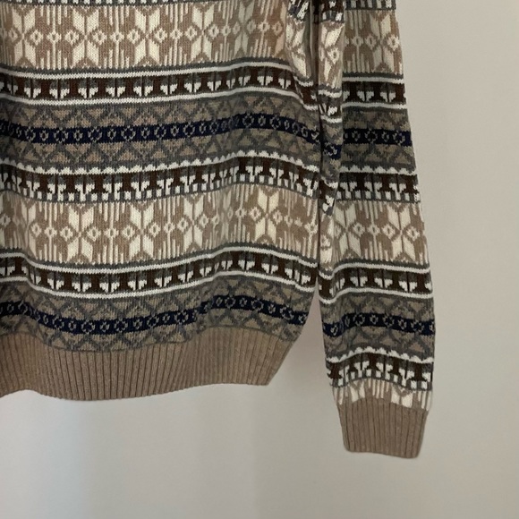 PELO Sweater - Picture 9 of 14